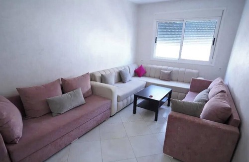 Martil Apartment | Charming 2-Bedroom Apartment with Garden View in Martil