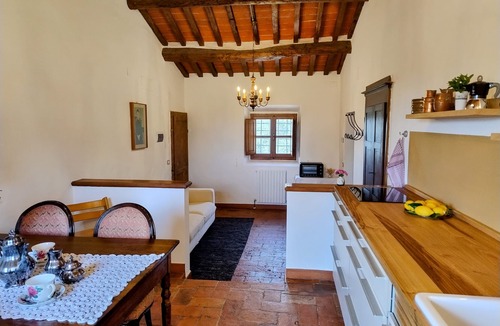 Montecchio House | Charming Apartment in the Tuscan Countryside surrounded by olive groves