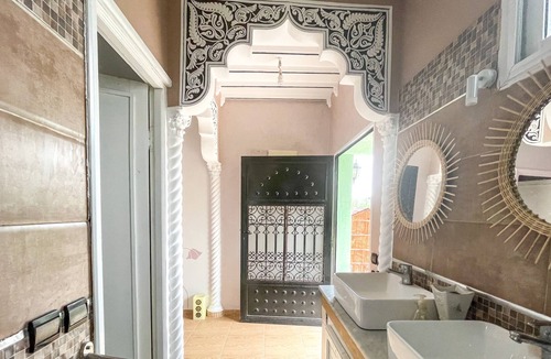 Tamazouzte Villa | Charming Villa with Private Heated Pool and hot tub