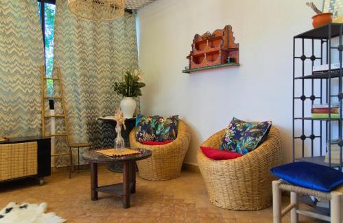 Issen Villa | Charming Villa with Private Pool, BBQ