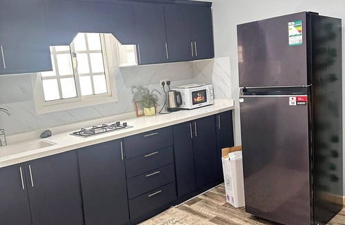 Medina Apartment | Chic 2-bedroom apartment with WiFi, AC in fabulous Madinah