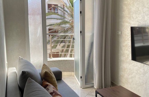 Al Hoceima House | City Center Apartment in the Heart of Al Hoceïma | Balcony & WiFi | Blue Pearl