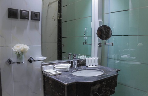Al Baha Hotel | Cloud City Hotel