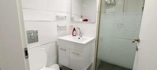 Bat Yam Apartment | Colony Beach Hotel Apartment Tel Aviv Bat Yam 36