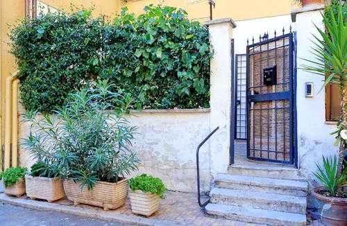 Monti Apartment | Colosseo Apartment With Garden