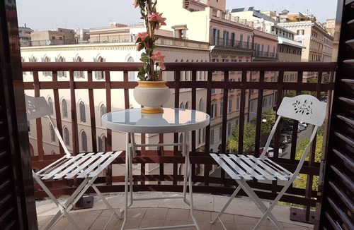 Esquilino Apartment | Colosseum Stay Where Rome Begins! Wake up to Rome’s most iconic skyline!