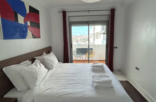 Tangier Apartment | Cosy 2-bedroom apartment with Old City view, AC, WiFi in Tangier