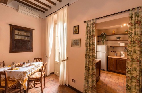 Po' Bandino Villa | Cosy apartment in villa for 9 guests with A/C, pool, WIFI, TV and patio