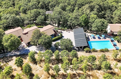 San Feliciano Apartment | Cosy apartment for 4 guests with pool, WIFI, A/C, TV, patio and pets allowed