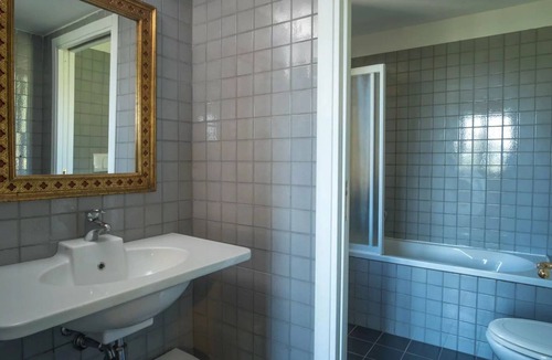 Agello Bed & Breakfast | Cosy room with A/C, pool, WIFI, TV, patio, pets allowed and panoramic view, close to Perugia