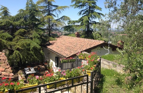 Terontola Cottage | Cottage " I due Pini"