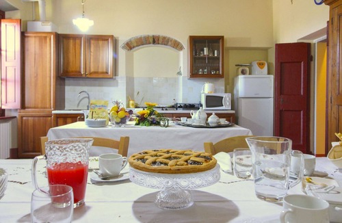 Le Piazze Villa | Country villa with private pool, situated between Castiglion Fiorentino and Foiano. Perfect for rela