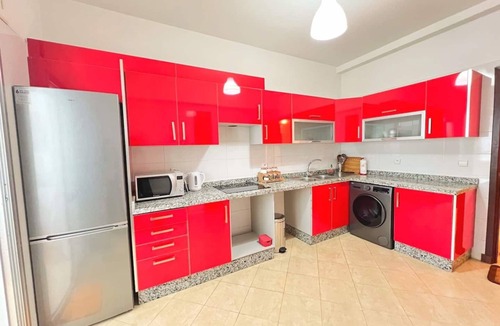 Branes Apartment | Cozy 2-bedroom apartment near the beach, with easy access to cafes, restaurants, and shops.