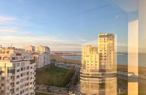 Branes Apartment | Cozy 2-bedroom apartment near the beach, with easy access to cafes, restaurants, and shops.