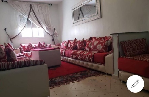 Boukhalef Apartment | Cozy 2 bedroom Apartment in Popular Neighborhood. 5 min to airport