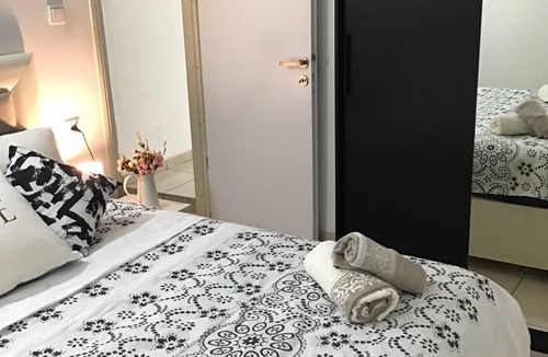 Acre House | Cozy apartment at acco