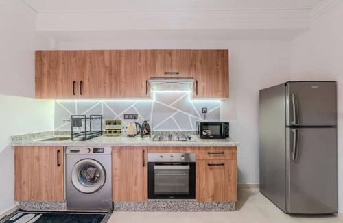 Daoudiate Apartment | Cozy Appt Near M-Avenue: Swimming pool, Parking,Terrace