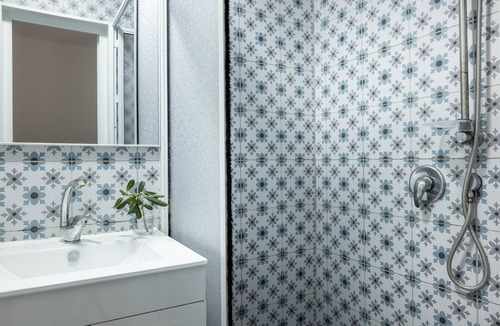 Haifa Apartment | Cozy Charm Studio in Haifa Center by Sea N' Rent