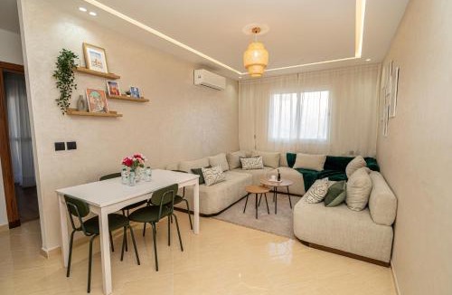 Gueznaia Apartment | COZY STAY - 5min Airport - IPTV - NETFLIX - AC