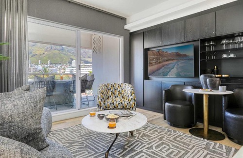 Cape Town City Centre Apartment | Danbury on Loop - Designer Apartment in Cape Town