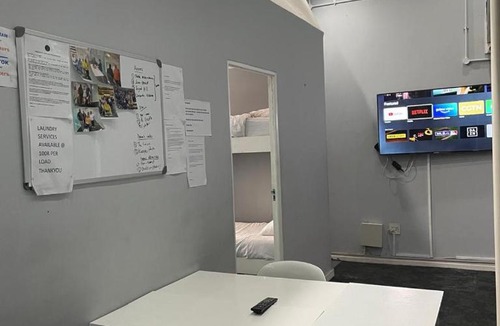 Bo'Kaap Hostel | De Wales Den Backpackers