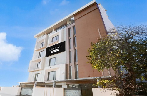 Dehradun House | DeluxeTownhouse Majra ISBT Dehradun
