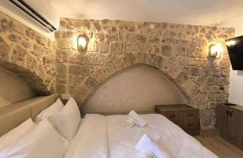 Acre Old City Apartment | Dervisha - סוויטת גלריה מהממת עם ג'קוזי מפנק בעיר העתיקה בעכו