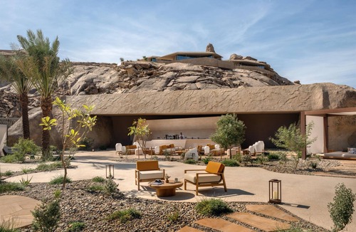 Tabuk Hotel | Desert Rock Resort