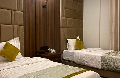 Medina Hotel | Diamond Corners Circular Hotel
