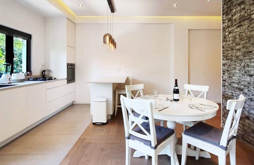 Old North Apartment | Dizengoff Brique in Tel Aviv-Yafo