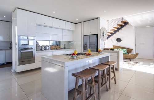 Umhlali Beach Villa | Dolphin Coast YOLO Spaces - Beach House Villa