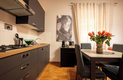 Quartiere XV Della Vittoria Apartment | Domus Trionfale | Sleeps 5 Near the Vatican and the Olympic Stadium