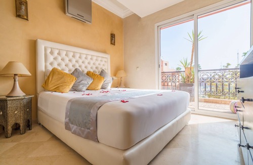 Gueliz Apartment | Duplex apartment with private pool