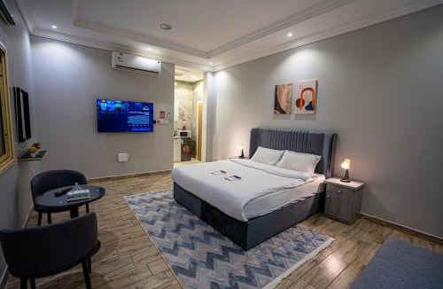 Dammam Apartment | Elegant Studio H12