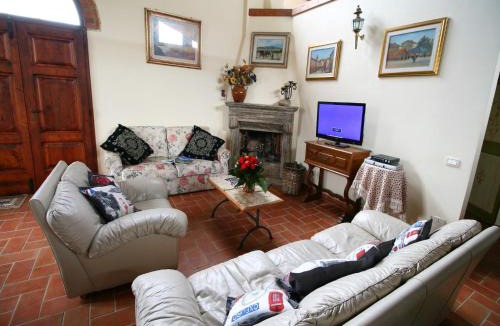 Armaiolo Villa | Elegant Villa in Tuscany