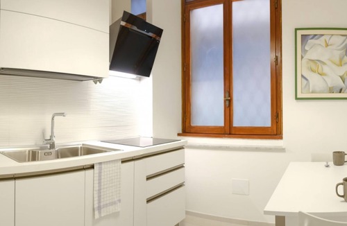 Sallustiano House | Elegantis.it Barberini Modern Apartment