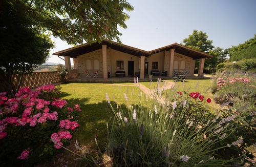 Gualdo Cattaneo Apartment | ENCHANTING FLAT WITH PRIVATE POOL