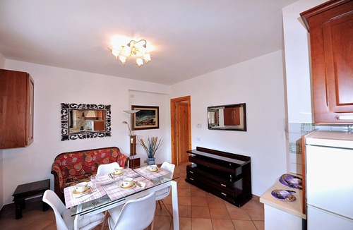 L'Aquila Apartment | Entire Apartment (72 m²) with 2 bedrooms, 2 bathrooms, living room and kitchen