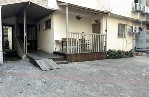 Herzliya Apartment | Entire apartment with private garden