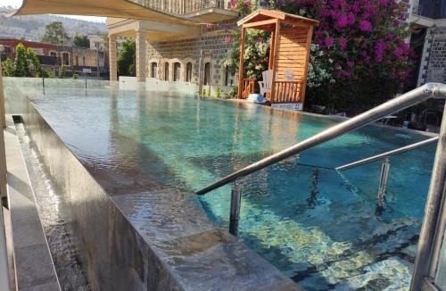 Tiberias Old City Hotel | Europa 1917 - Mehadrin Kosher suitable for Ultra-Orthodox guests