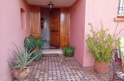 Meknes Villa | Exceptional villa, secure parking, 5 mins from the highway