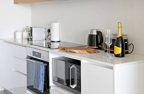 Hout Bay Apartment | Exclusive luxury apartment right on the beach | front row in Hout Bay
