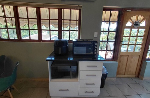 Ethekwini Apartment | Executive Chic Flat with Stunning Views