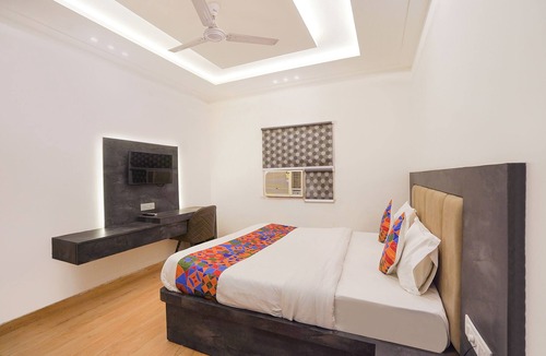 Kakarmatha Hotel | Fabhotel Roomers