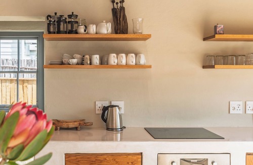 Cape Peninsula House | Fabulous Beach House just steps from the shore