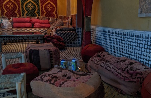 Sidi Abdallah Ghiat House | Family House in Traditional Moroccan Style.two Rooms,back Garden , Free Parking