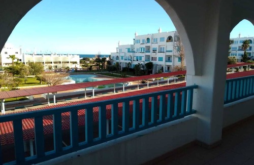 Allyene Condo | Family spacious apartment with sea view, AC, WiFi, 7 mins walking to the beach