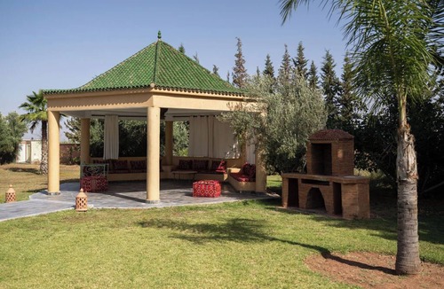 Oulad Hassoune Villa | Family villa Dar MOUDAR Marrakech - XXL pool & garden - services