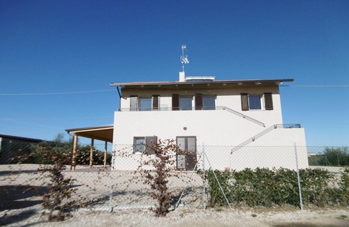 Fermo Apartment | Farmhouse in Marche with Pool and Coastal Views