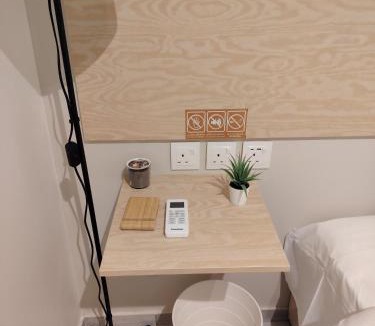 Buraydah House | Five Hours للرجال فقط